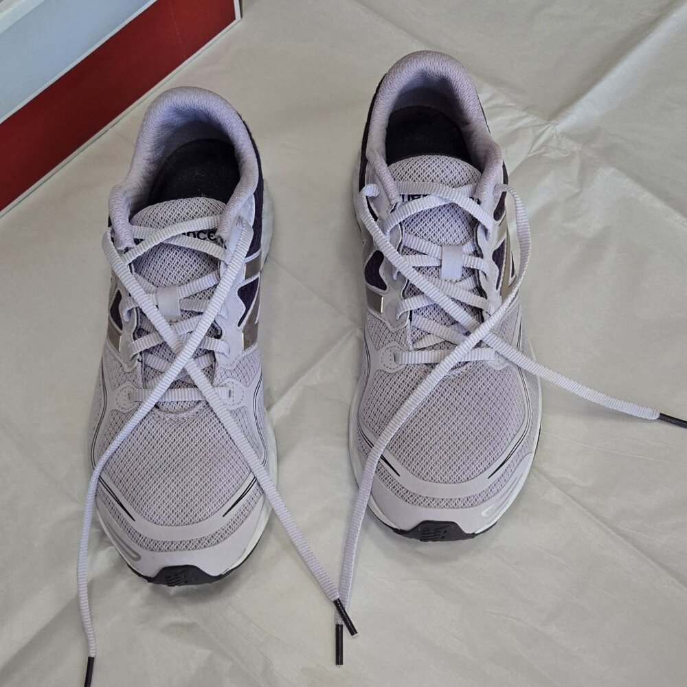 New Balance Women's Fresh Foam Veniz v1 Running Shoe Sz.9